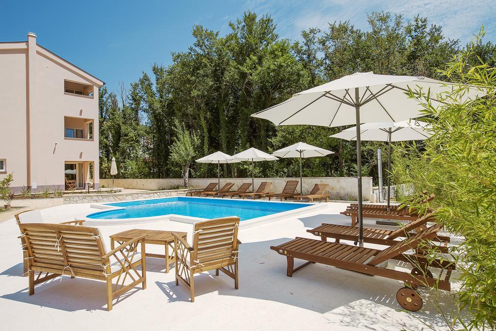 Residence Mediterraneo II Baška Eksteriør billede