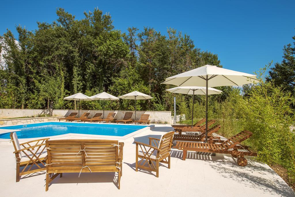 Residence Mediterraneo II Baška Eksteriør billede