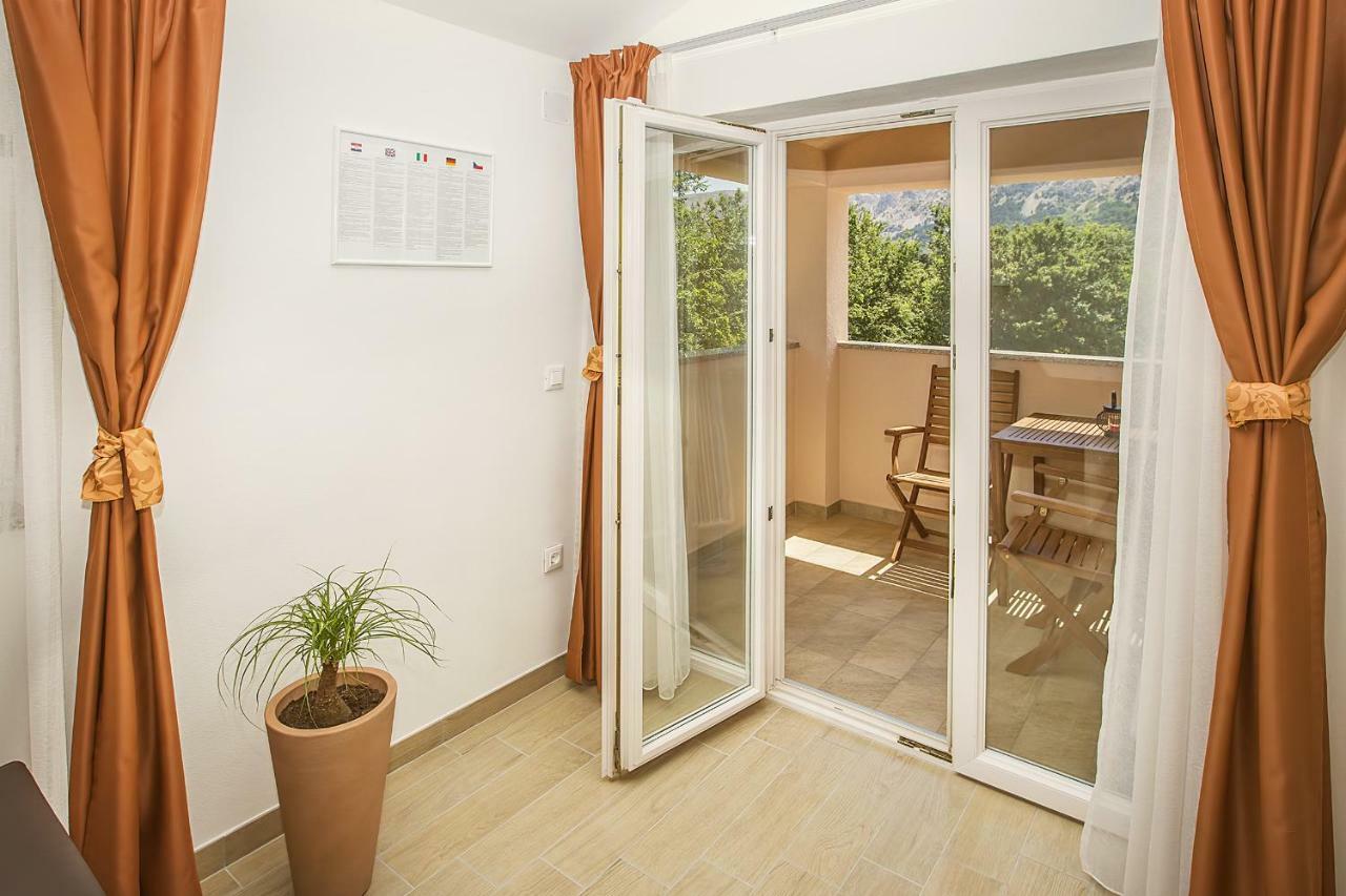 Residence Mediterraneo II Baška Eksteriør billede