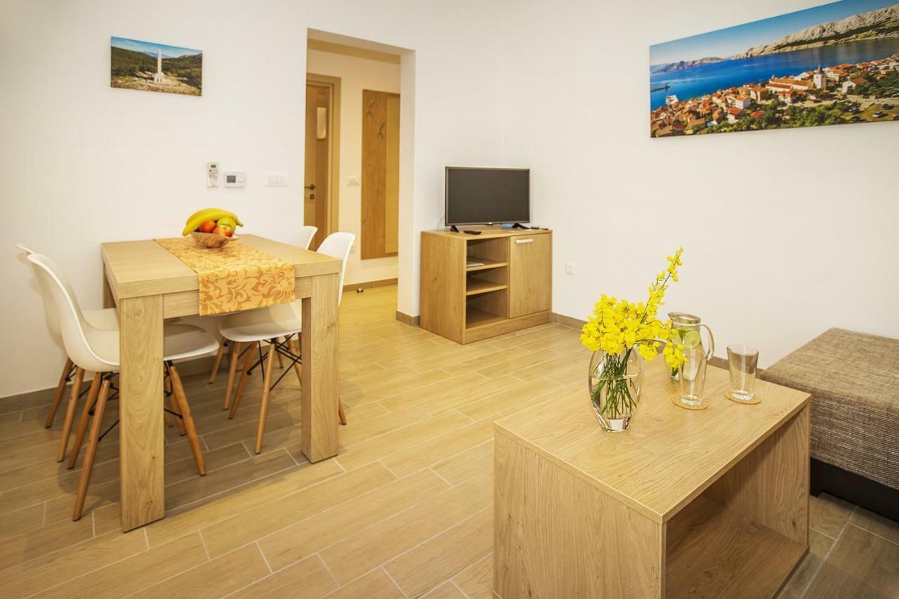 Residence Mediterraneo II Baška Eksteriør billede