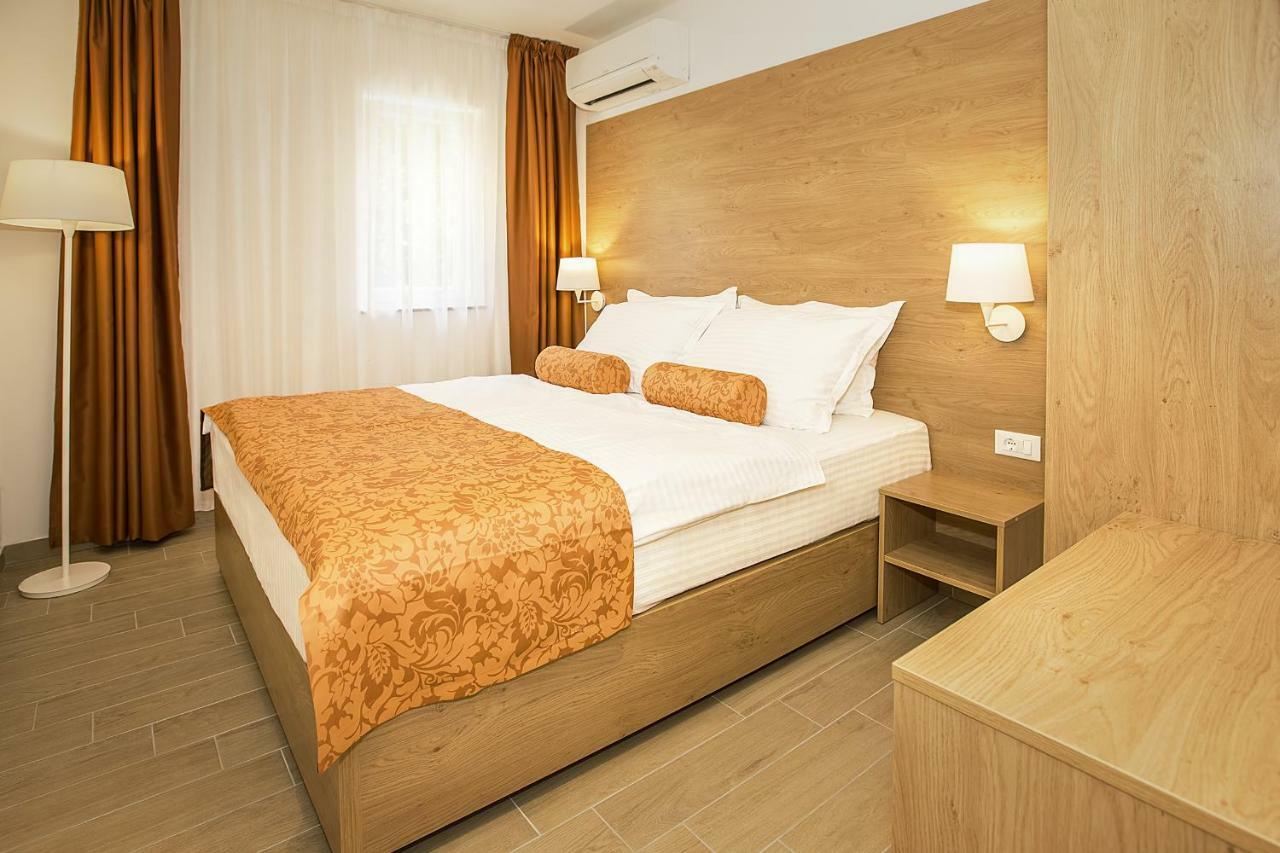 Residence Mediterraneo II Baška Eksteriør billede